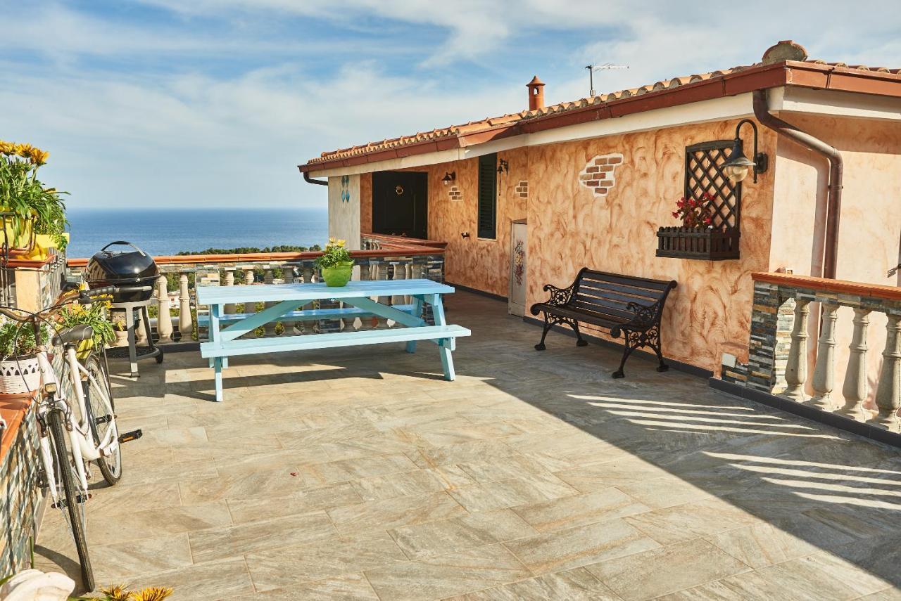 Villetta Vista Mare Кала Гононе Екстериор снимка